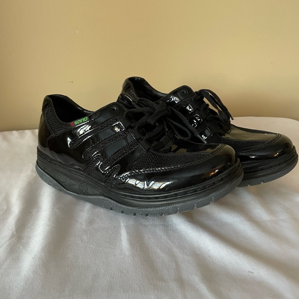 NEW Sano by Mephisto Escape Black Pat. Leather/ Mesh Walking Shoes Women's 7.5